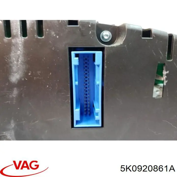 Прилади управління VAG 5K0920861A ціна, від 1227.17 USD