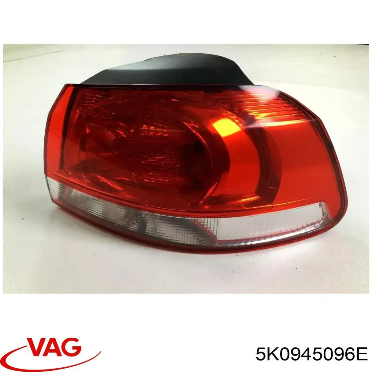 5K0945096E VAG Фара задня права зовнішня