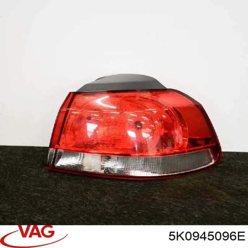Ліхтар задній правий, зовнішній VAG 5K0945096E ціна, від 48.00 USD