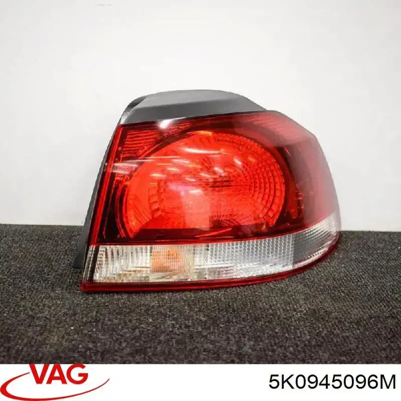 Ліхтар задній правий, зовнішній VAG 5K0945096M ціна, від 83.35 USD