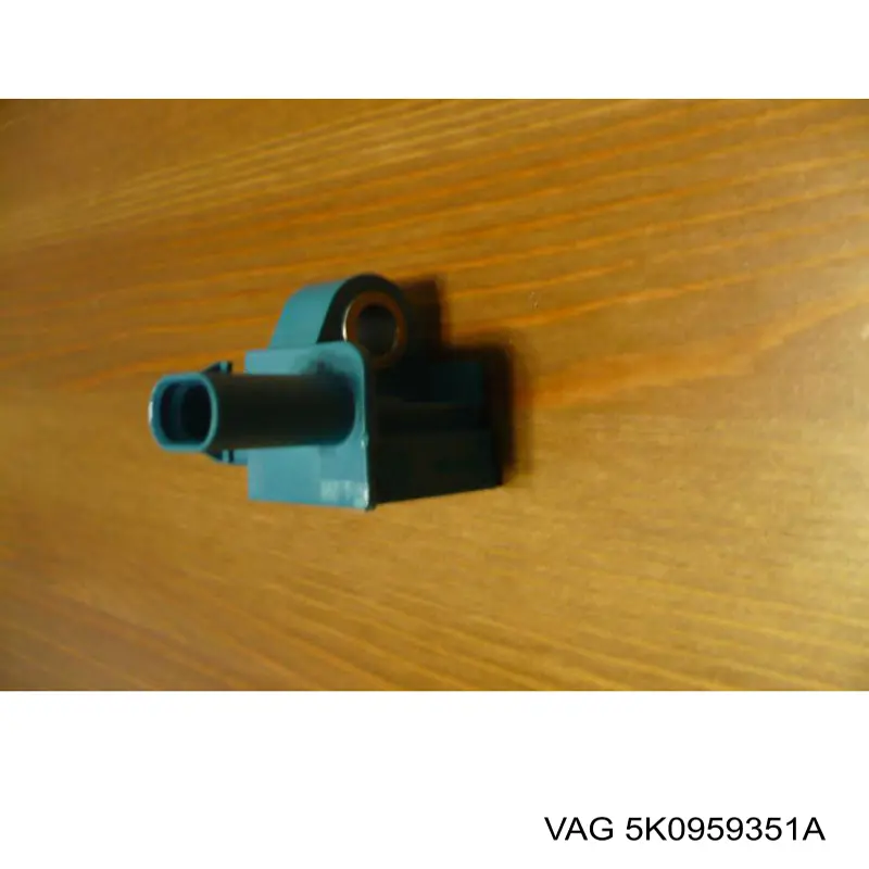 Датчик удару 5K0959351A VAG