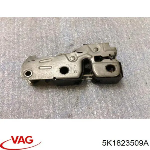 Купити 5K1823509A VAG Замок капота