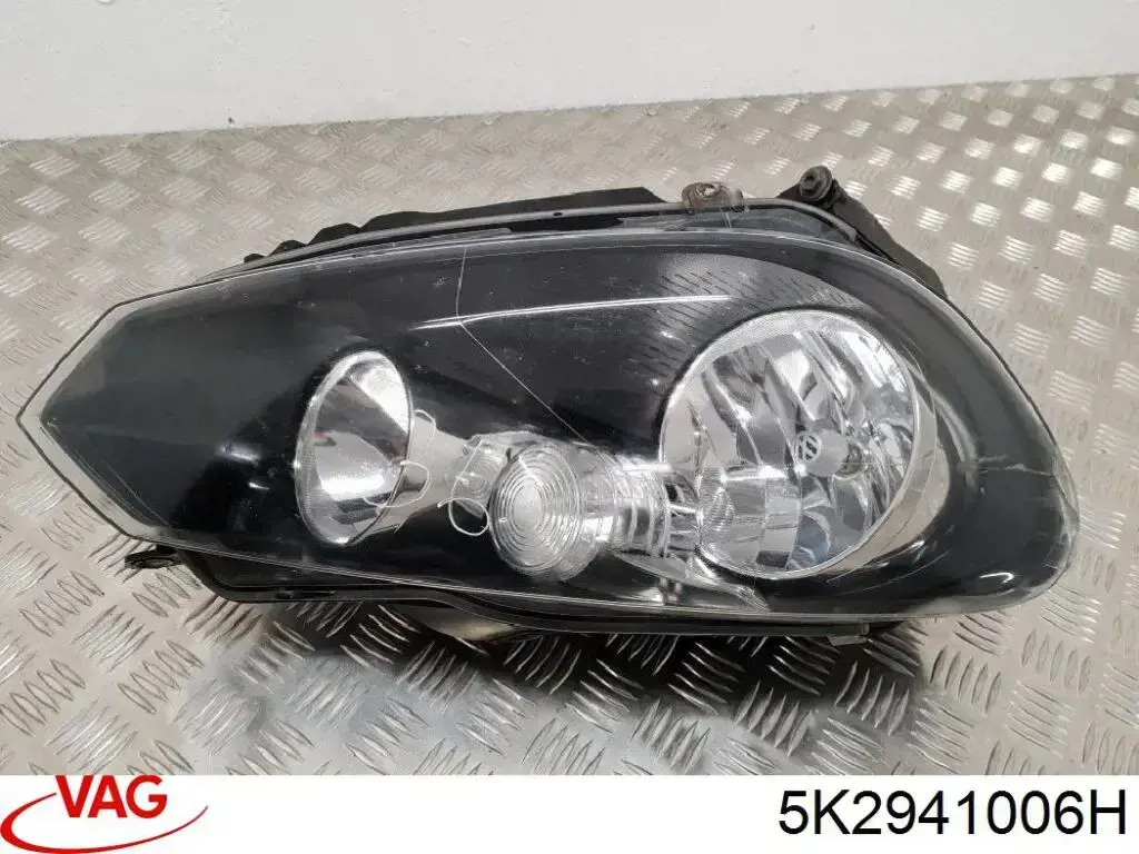 Фара права 5K2941006K VAG