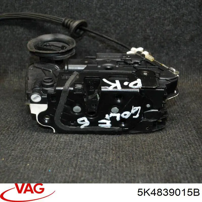 Купити 5K4839015B VAG Замок задньої двері, лівої