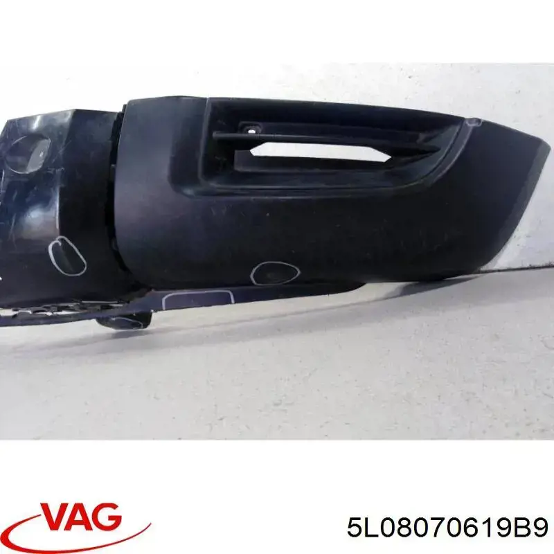 Купити 5L08070619B9 VAG Нижня накладка на передній бампер