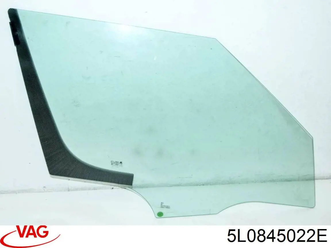 5L0845022C VAG Скло пасажирських дверей