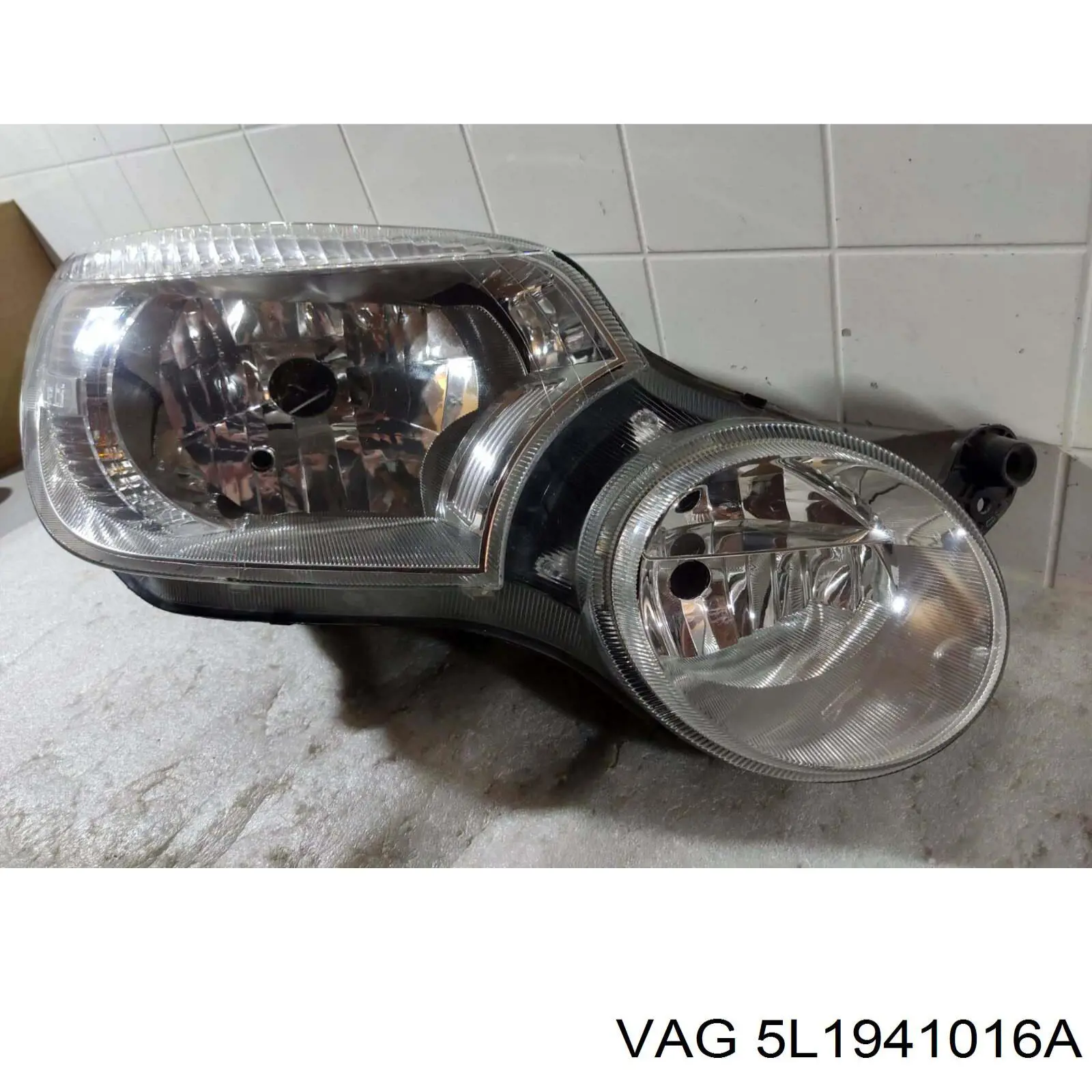 Фара права 6935103E Polcar
