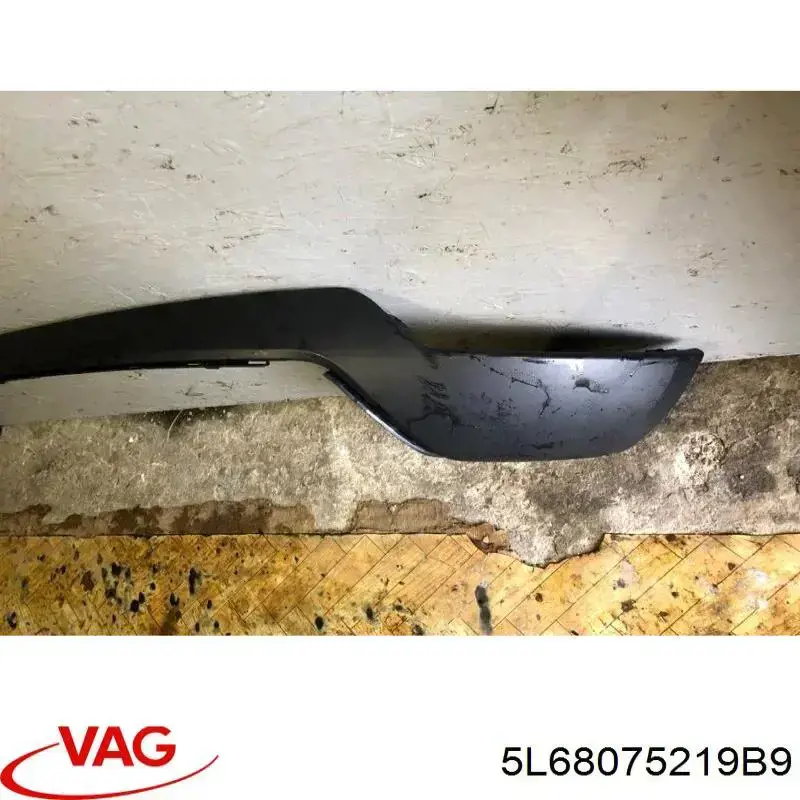 Бампер на авто VAG 5L6807521 ціна, від 25.40 USD