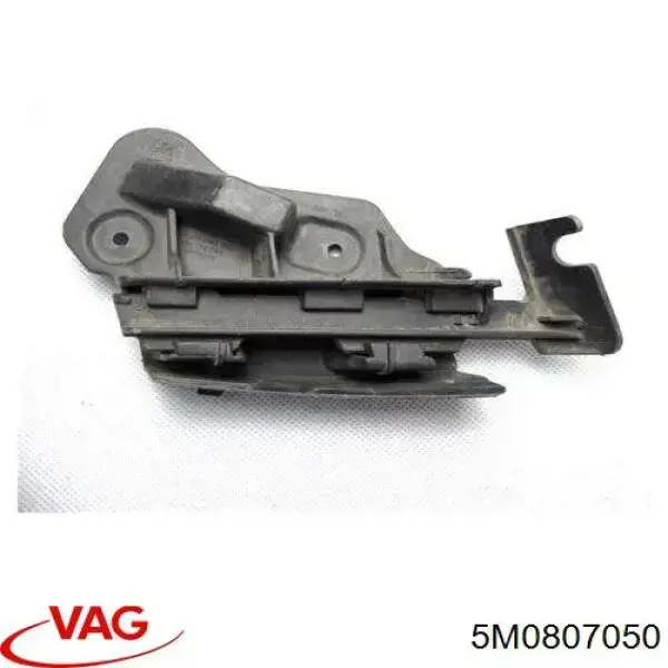 Направляюча переднього бампера, права VAG 5M0807050 ціна, від 40.99 USD