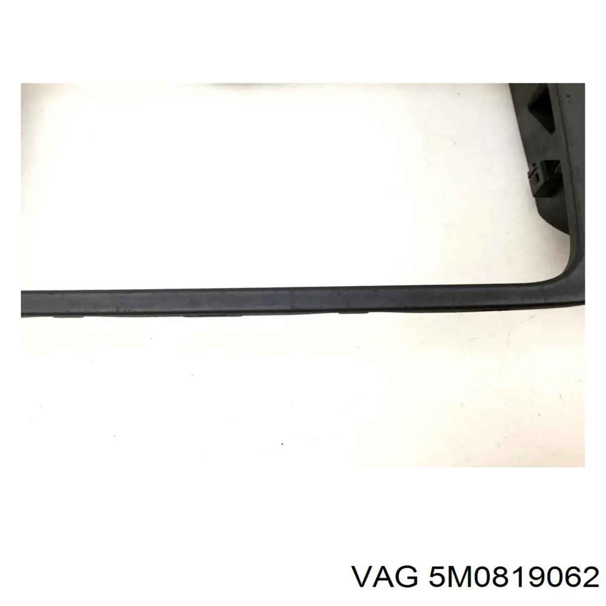  VAG 5M0819062 ціна, від 16.87 USD