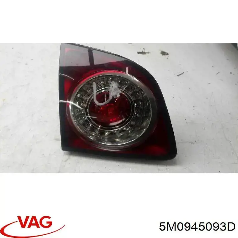 Стоп задній VAG 5M0945093D ціна, від 22.55 USD