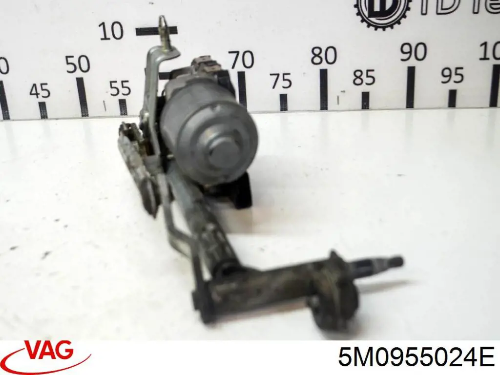 Трапеція склоочисника права VAG 5M0955024G ціна, від 139.36 USD