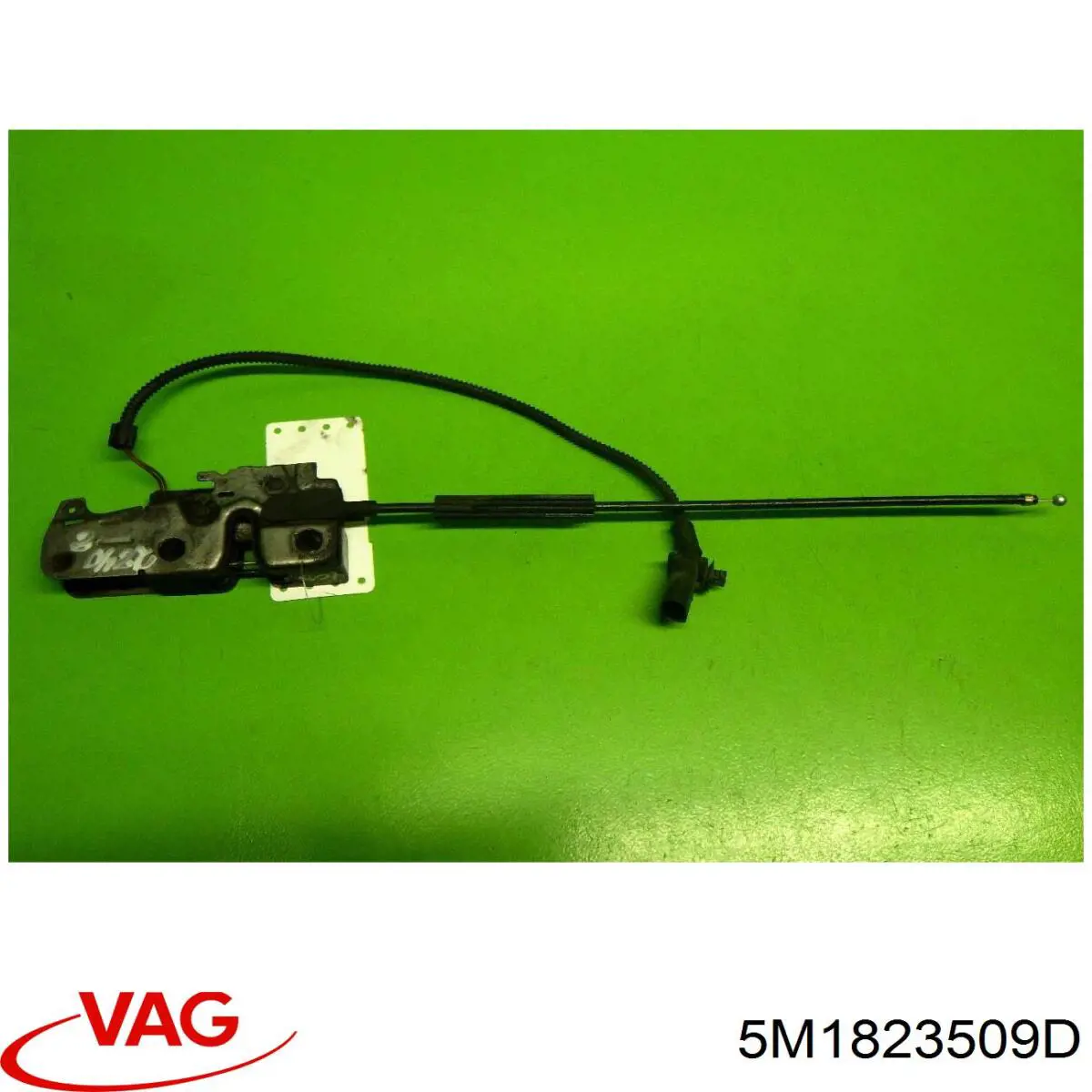 Купити 5M1823509D VAG Замок капота