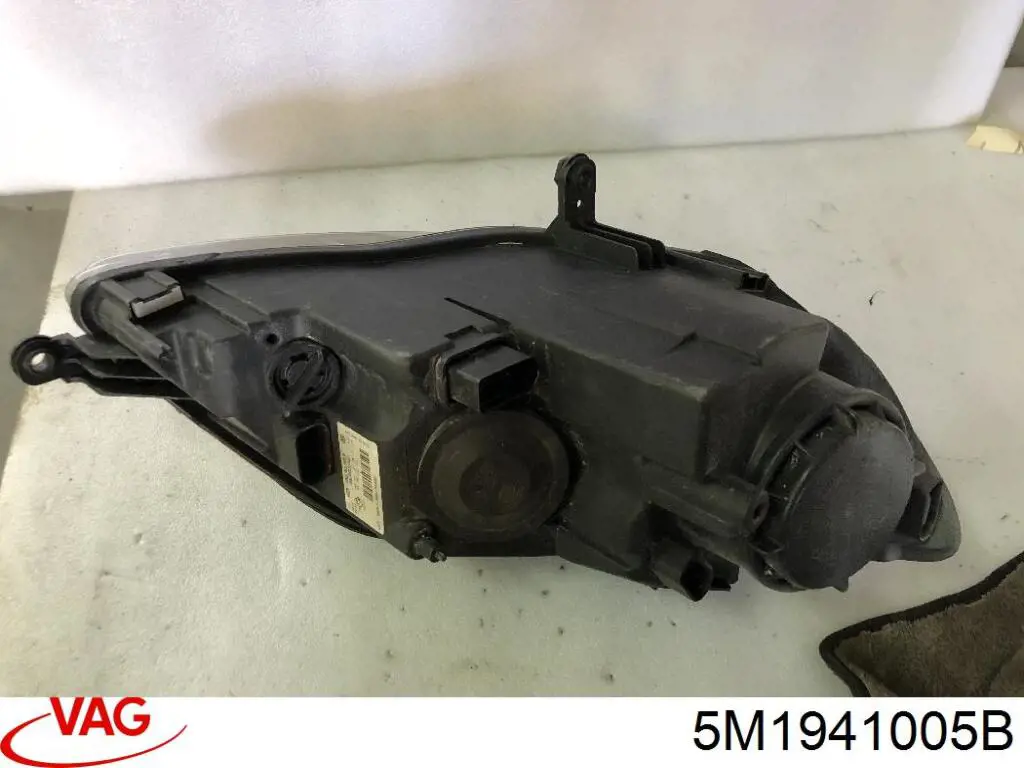 Фара ліва передня Polcar 951509E ціна, від 110.39 USD