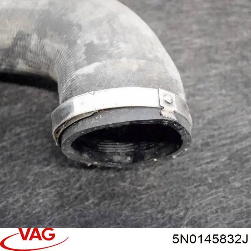 Трубка, що нагнітається VAG 5N0145832J ціна, від 23.44 USD