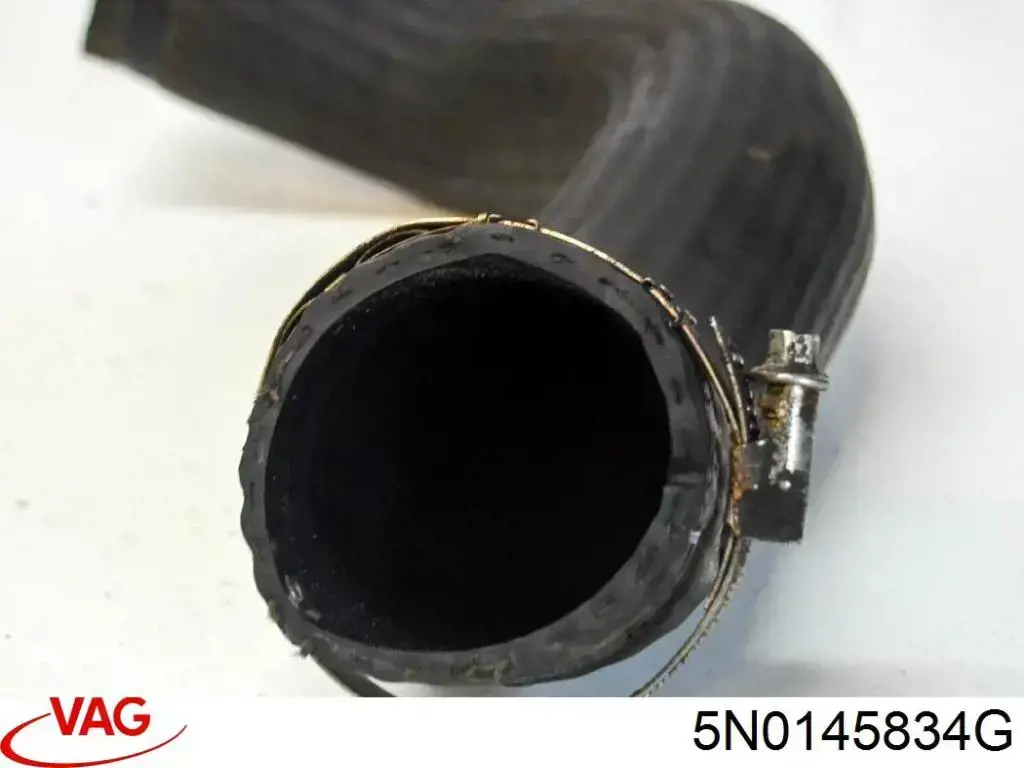 Шланг/патрубок интеркуллера 5N0145834G VAG