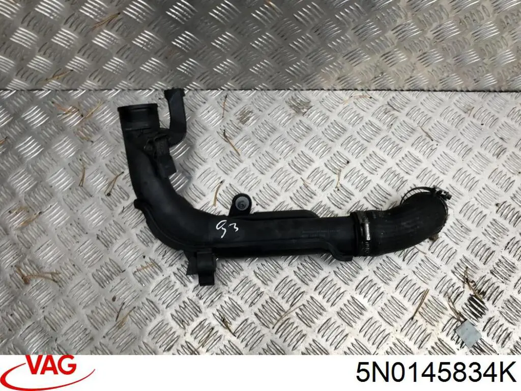 Шланг/патрубок интеркуллера Maxgear 680470 ціна, від 19.69 USD