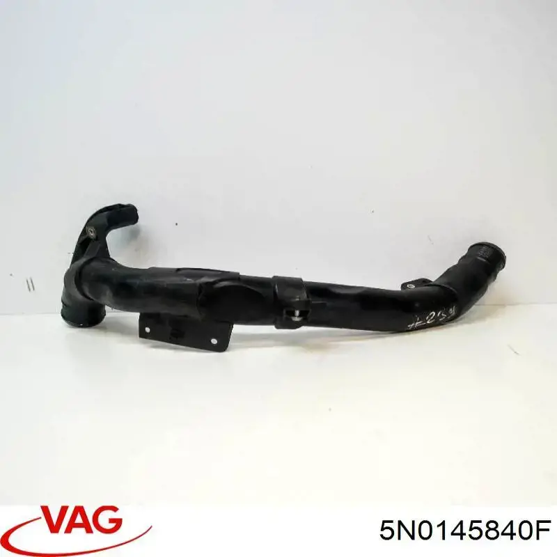 Шланг/патрубок интеркуллера VAG 5N0145840F ціна, від 63.34 USD