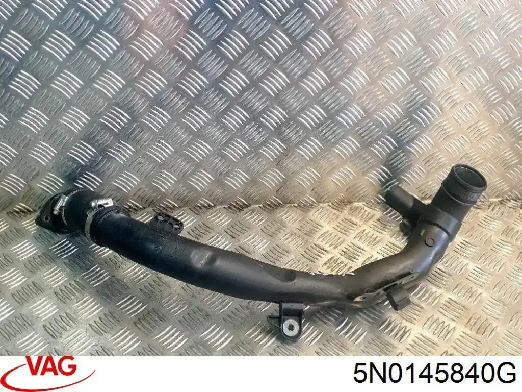 Купити 5N0145840G VAG Шланг/патрубок интеркуллера