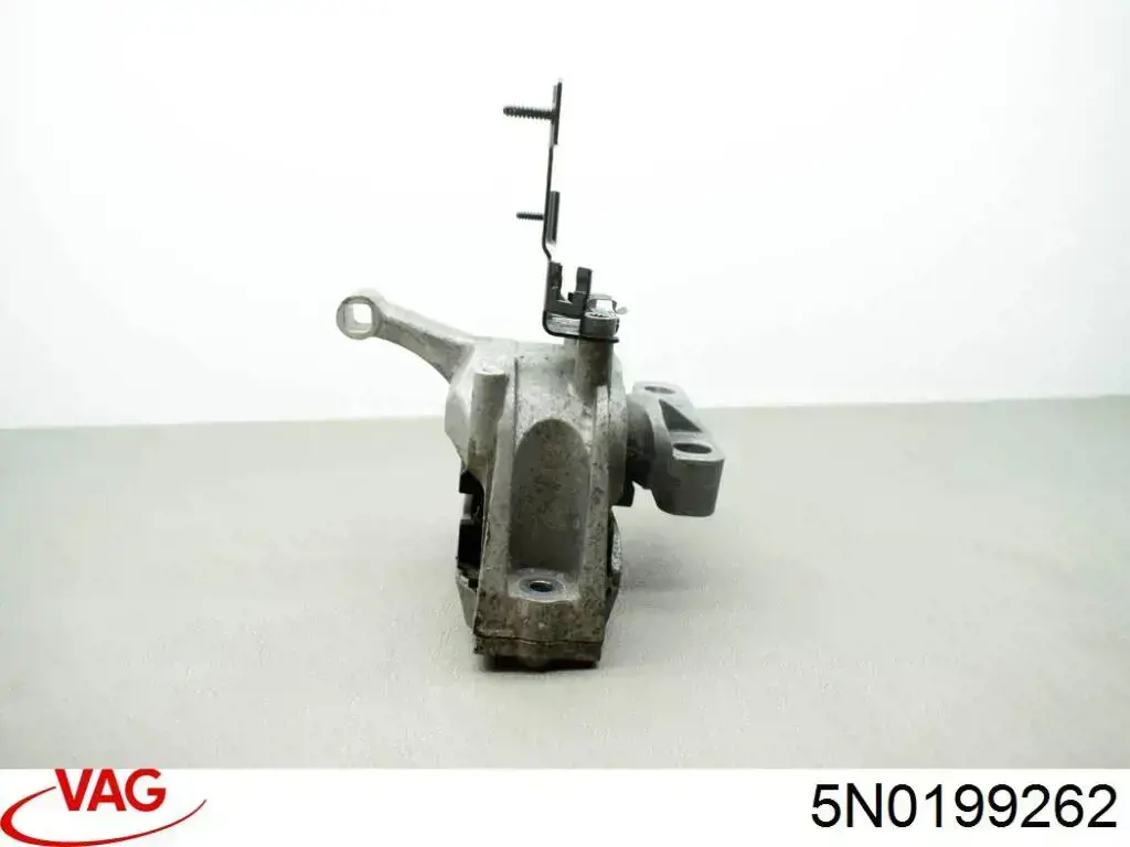 Подушка (опора) двигуна, права 5N0199262 VAG