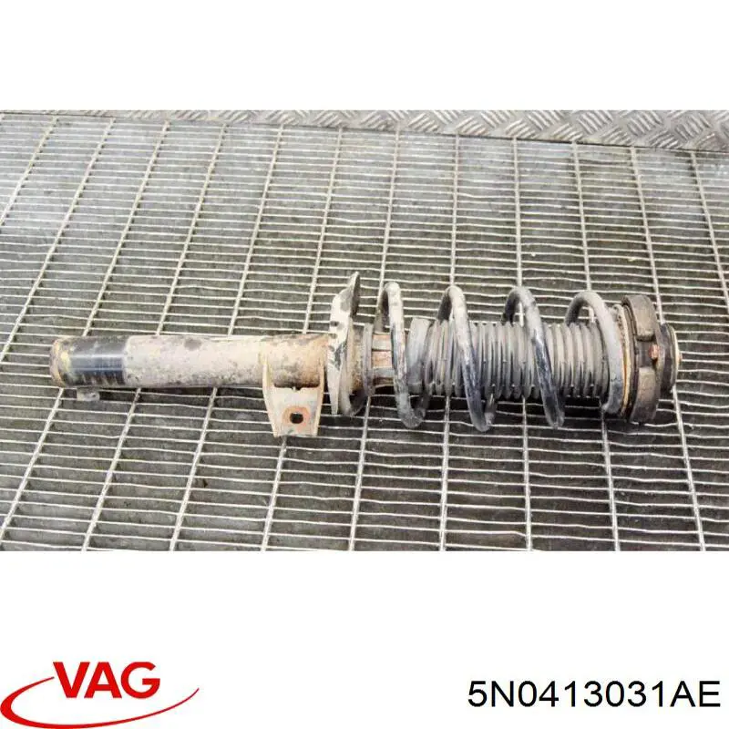Купити 5N0413031AE VAG Амортизатор передньої підвіски