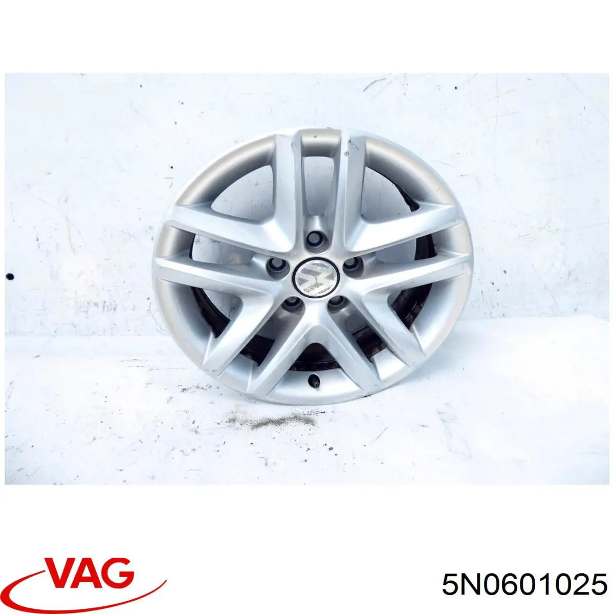 Диски колісні литі (легкосплавні, титанові) 5N0601025 VAG
