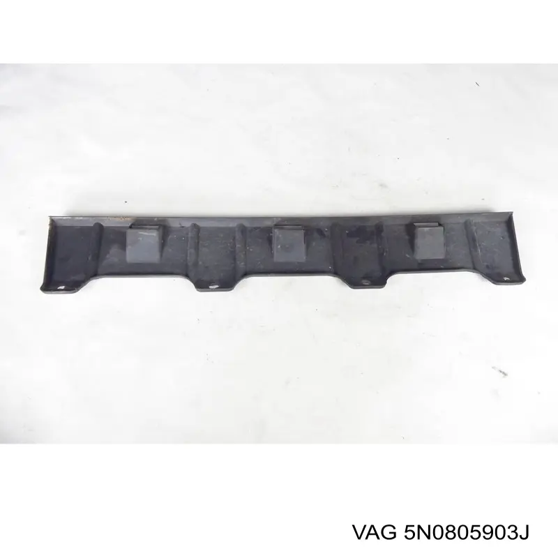 Нижня накладка на передній бампер AND 30805044 ціна, від 87.12 USD