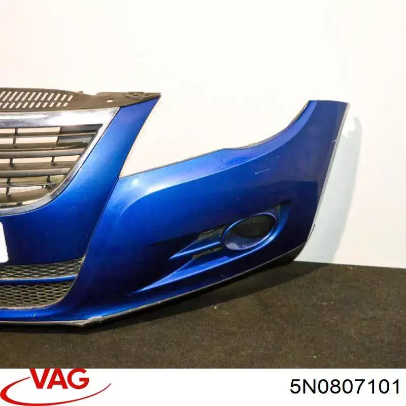 Купити 5N0807101 VAG Захисна губа бампера переднього