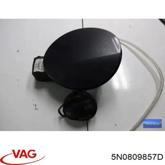 Люк б/бака VAG 5N0809857D ціна, від 49.21 USD