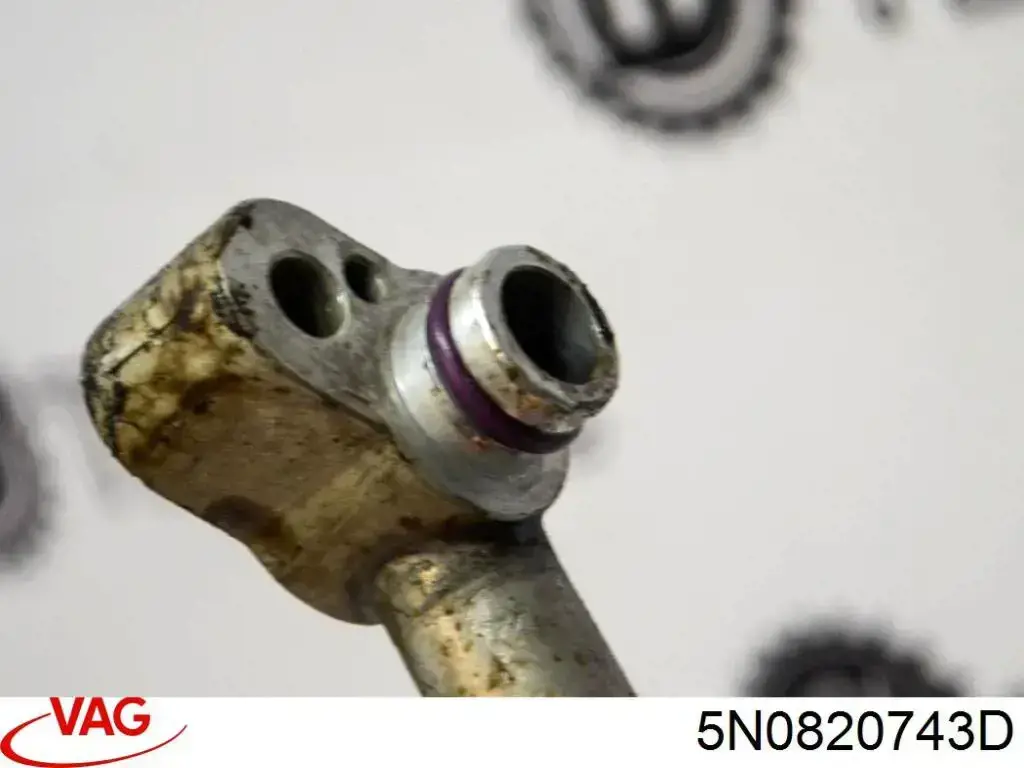 Купити 5N0820743D VAG Шланг кондиціонера, від випарника до компресора