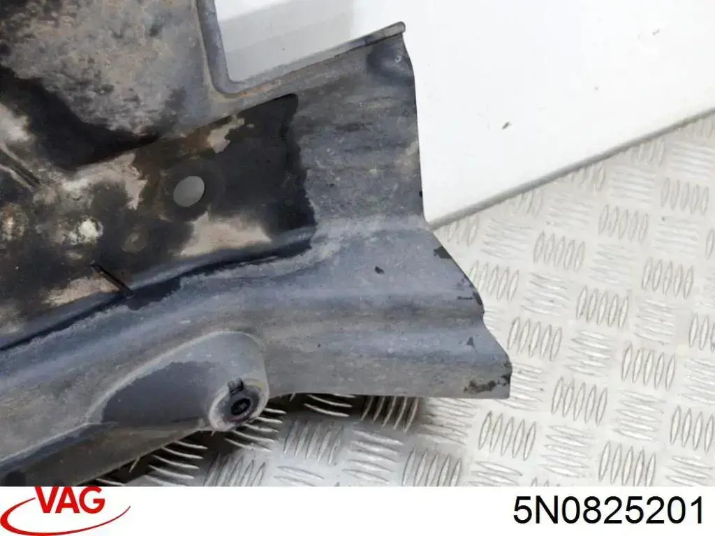 Захист днища, лівий VAG 5N0825201 ціна, від 38.09 USD