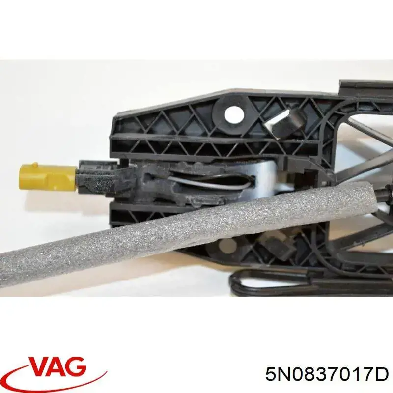 Трос відкривання двері передньої VAG 5N0837017D ціна, від 6.32 USD
