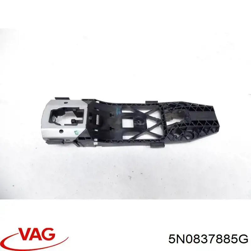 Купити 88371823202 Diamond/DPA Тримач зовнішньої ручки дверей, передньої лівої