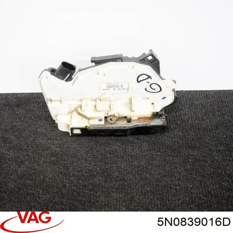 Замок задньої дверї, правої VAG 5N0839016D ціна, від 12.78 USD