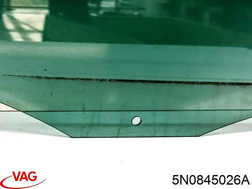 5N0845026A VAG Скло задньої двері правої