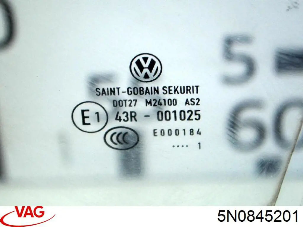 Скло передніх дверей, лівою XYG GS7114D301 ціна, від 23.69 USD