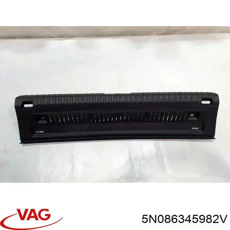 Накладка задньої панелі багажника VAG 5N086345982V ціна, від 15.70 USD
