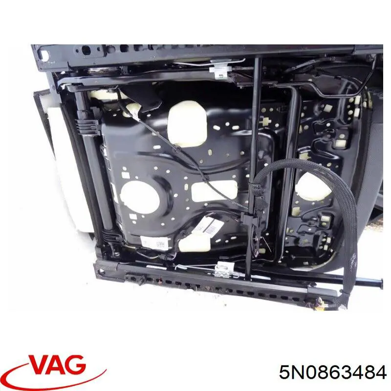Купити 5N0863484 VAG Обшивка стійки кузова внутрішня, передня права