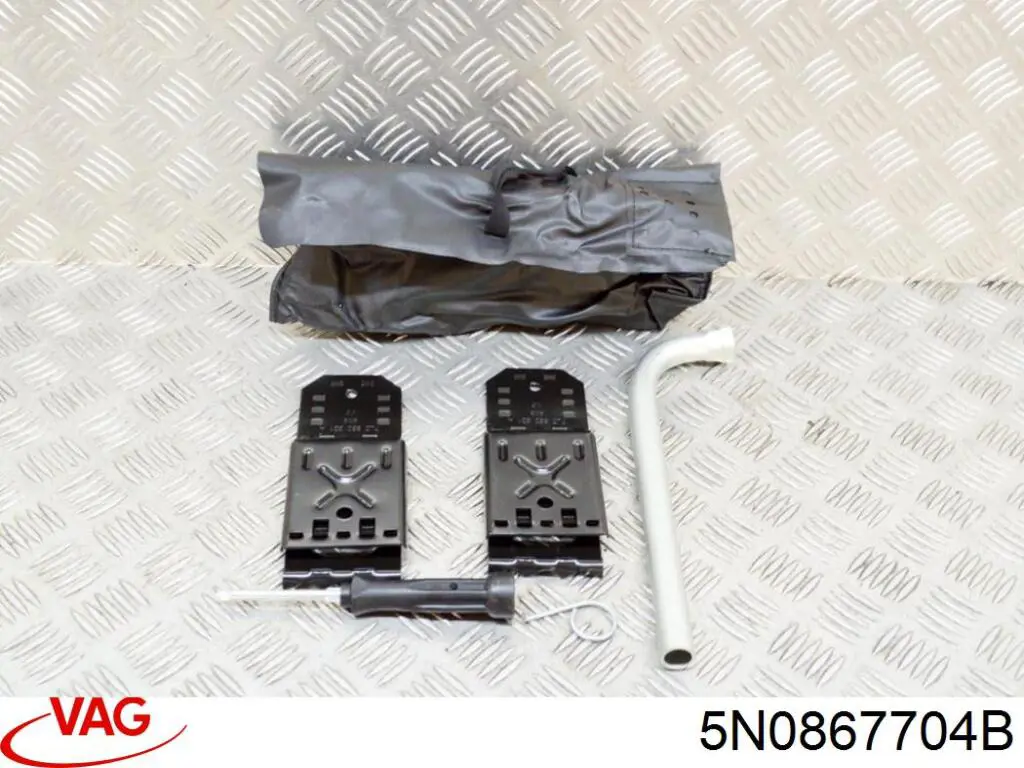 Оббивка багажника VAG 5N0867704B