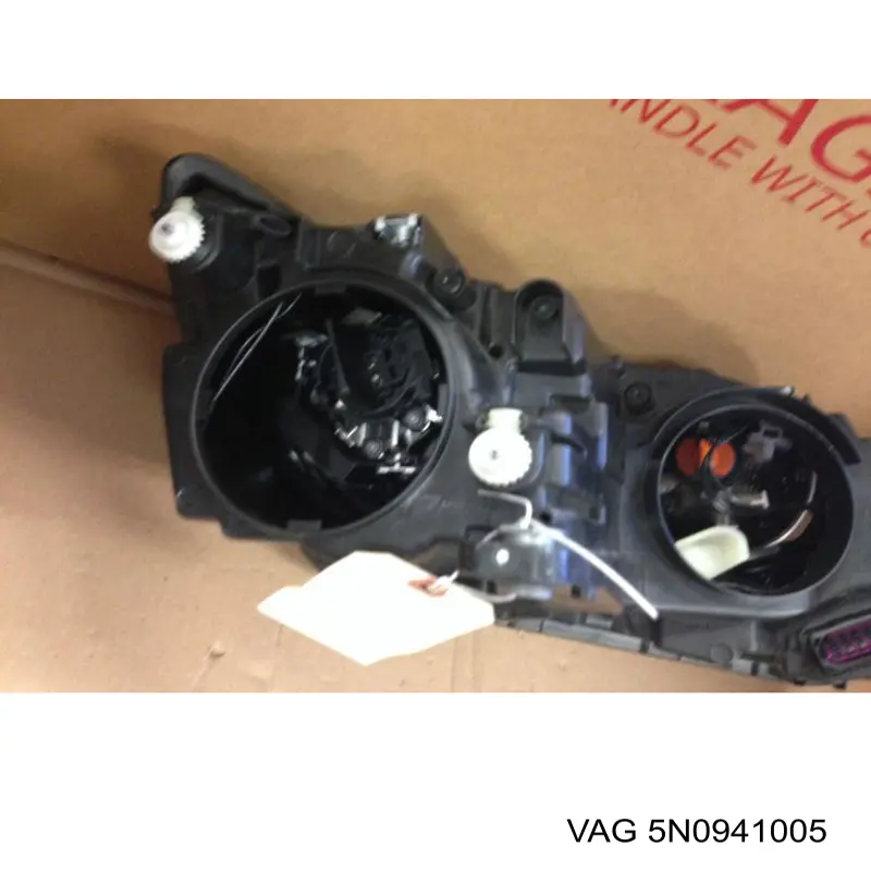 Купити 5N0941005 VAG Фара