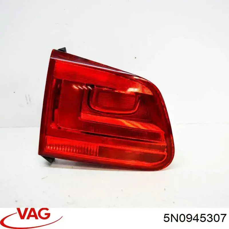 Стоп задній VAG 5N0945307 ціна, від 100.65 USD