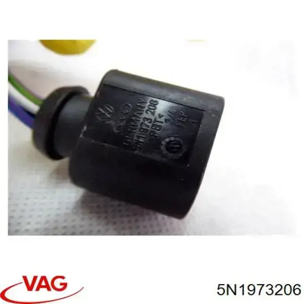 Купити 5N1973206 VAG Роз'єм (фішка) заднього ліхтаря