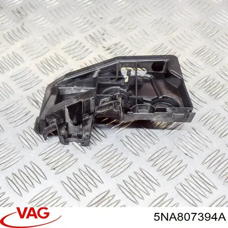 5NA807394A VAG Кронштейн бампера заднього, правий