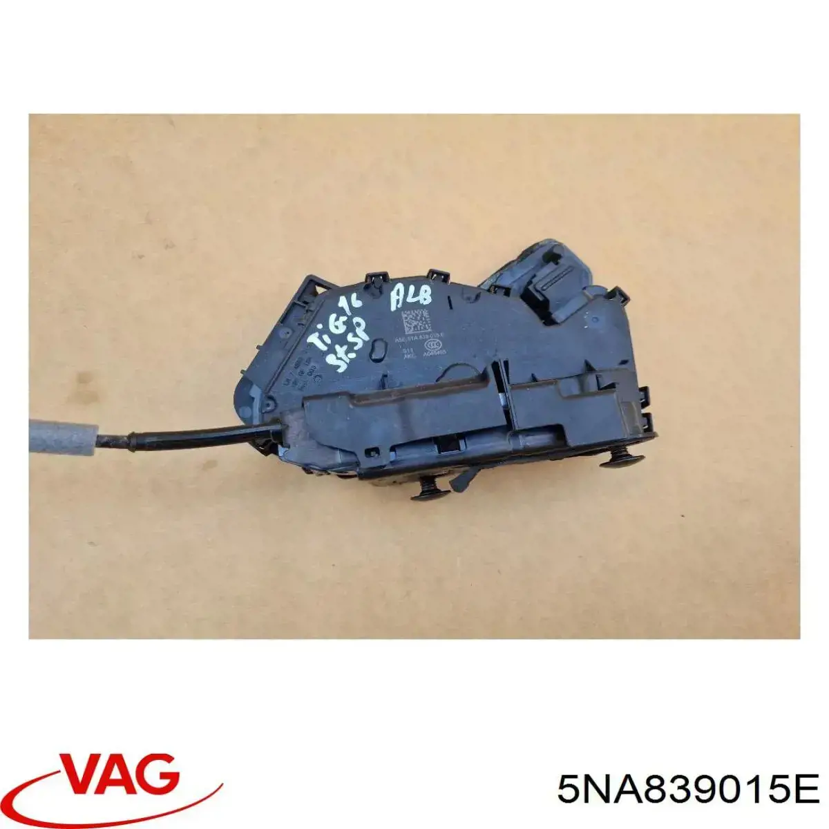 Замок задньої двері, лівої VAG 5NA839015A ціна, від 38.00 USD