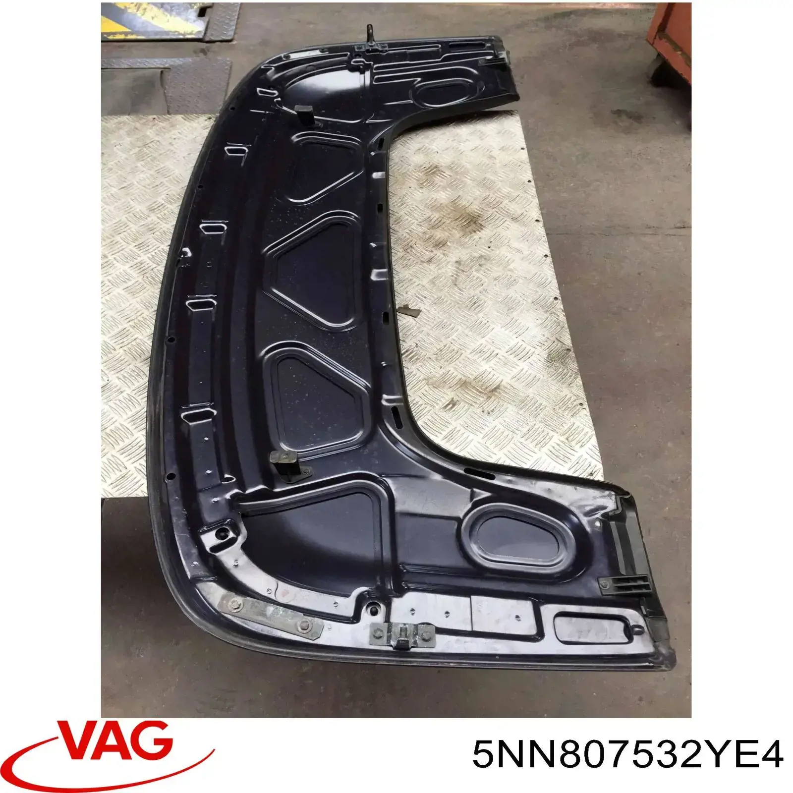 Накладка бампера переднього VAG 5NN807532YE4 ціна, від 101.32 USD