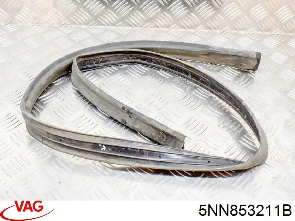 Купити 5NN853211B VAG Решітка переднього бампера, ліва нижня