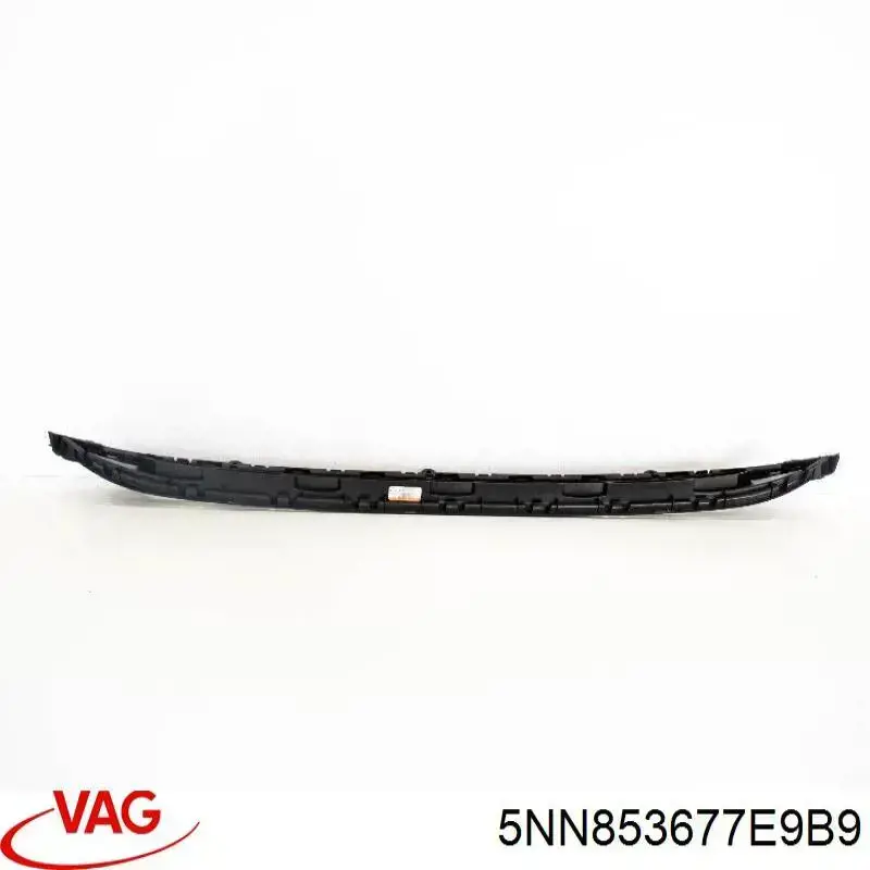 Купити 5NN853677E9B9 VAG Решітка переднього бампера, центральна