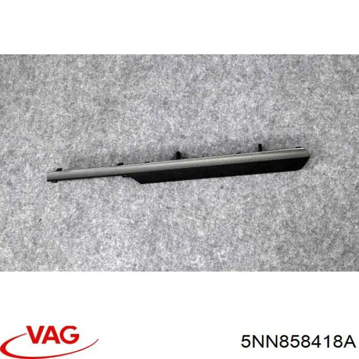 5NN858418A VAG 