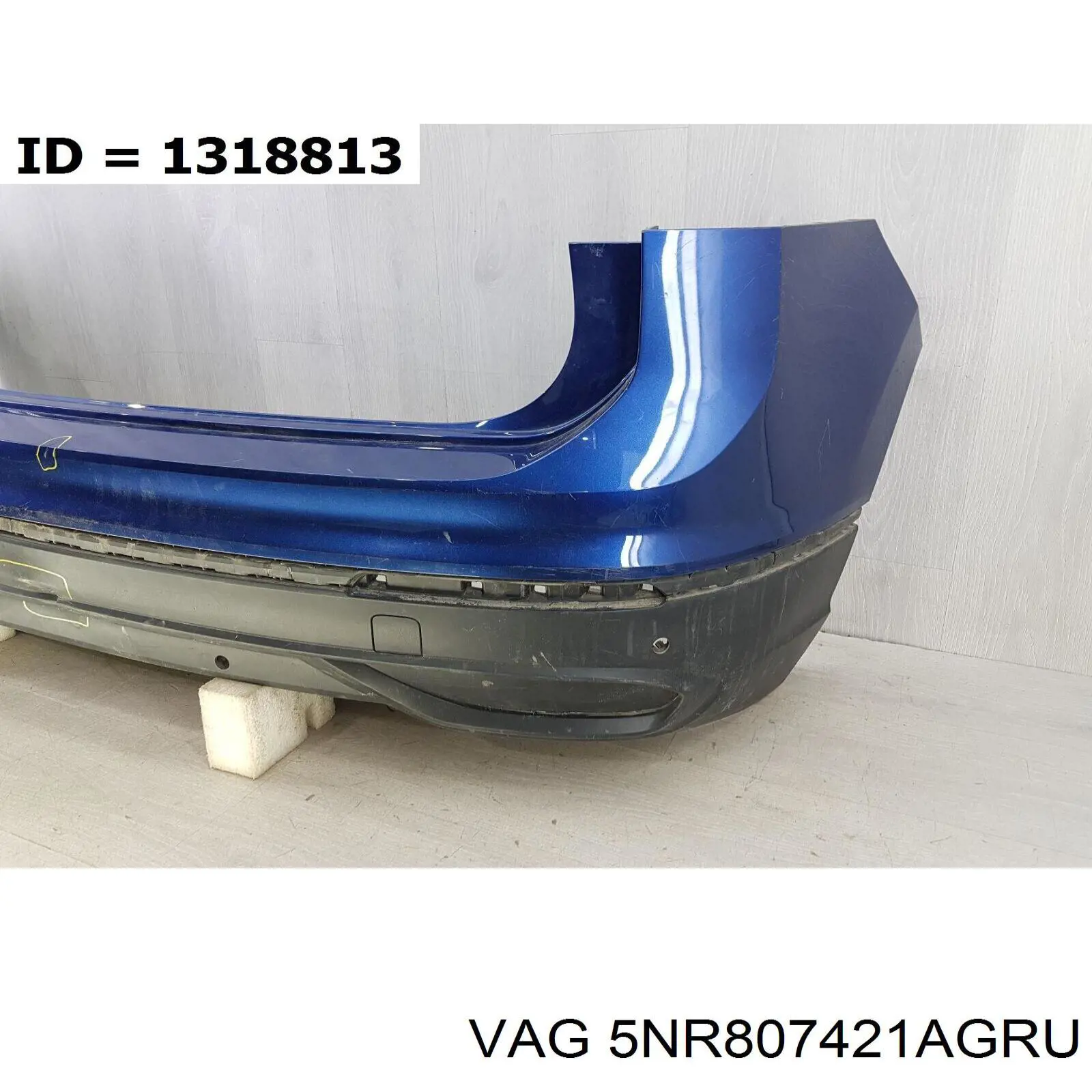 Кожух бампера заднього VAG 5NR807421AGRU ціна, від 771.25 USD