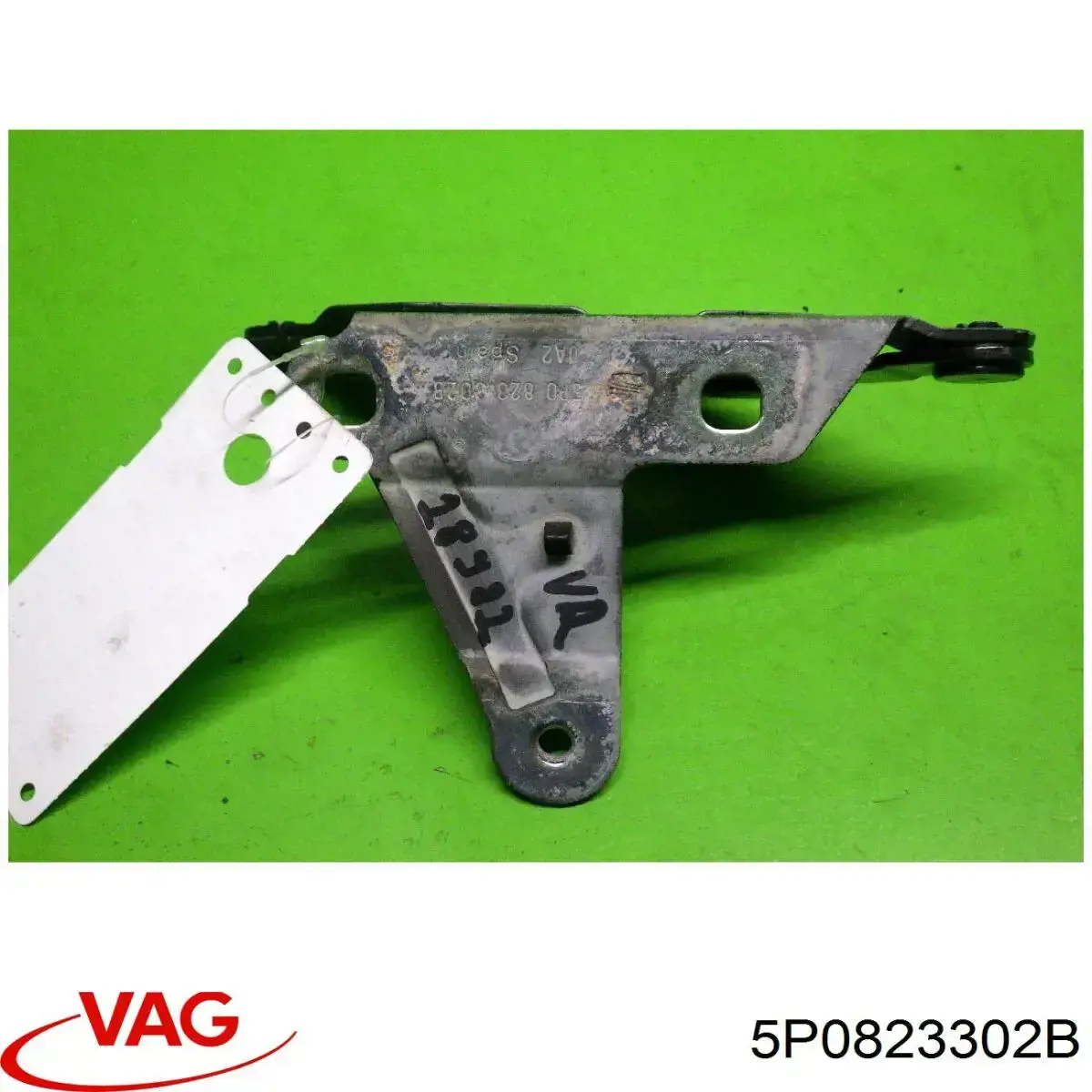 Завіса капота права VAG 5P0823302B ціна, від 12.67 USD